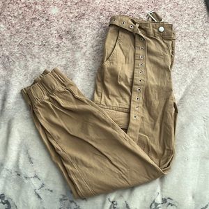 Tan belted cargo joggers